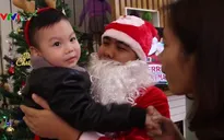 Sinh viên kiếm bội tiền từ dịch vụ ông già Noel