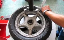 Những chú ý không thể bỏ qua đối với lốp xe tay ga