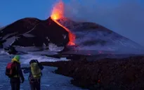 Núi lửa cao nhất châu Âu "thức giấc"
