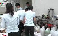 TP.HCM: Tiêu hủy 2 tấn thực phẩm chức năng bẩn