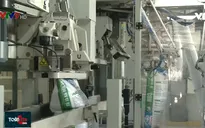 Lần đầu tiên sản xuất thức ăn chăn nuôi bằng tự động hóa robot