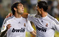 Kaka "khoái" độ chịu chơi của Ronaldo