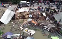 Người dân Long Xuyên, An Giang không có chỗ ở sau sạt lở