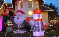 Rực rỡ ngôi nhà Giáng sinh ở Áo