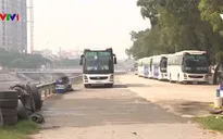Tràn lan bãi xe không phép tại Hà Nội