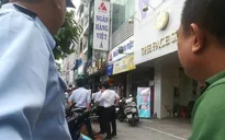 Hai đối tượng dùng súng cướp ngân hàng chi nhánh Việt Á tại TP.HCM