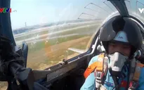 Phi công tiêm kích với tình yêu Tổ quốc và bầu trời