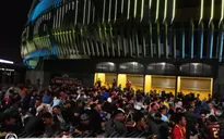 ẢNH: Hàng chục nghìn người hâm mộ Malaysia xếp hàng xuyên đêm chờ mua vé chung kết AFF Cup 2018