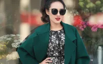 BTV Hoài Anh tươi trẻ dạo phố ngày giáp Tết
