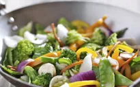 Dinh dưỡng lấy lại cân bằng sau Tết