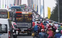Đường về miền Tây ùn tắc nghiêm trọng ngày đầu năm