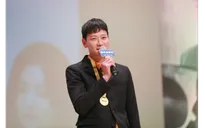 Sang năm mới, Kang Dong Won chưa có ý định kết hôn