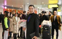 Sau Paris Haute Couture, NTK Hoài Nam tiếp tục mang áo dài Việt sang Singapore