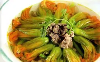 Giải ngán bằng canh hoa bí