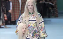 Rắn, rồng và đầu nhân tạo, còn gì trong show của Gucci?