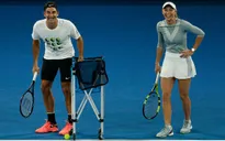 Tin vắn Tennis ngày 22/2: Wozniacki ca ngợi Federer, Serena sắp trở lại