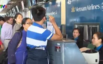 Khan hiếm vé máy bay từ các tỉnh về TP.HCM