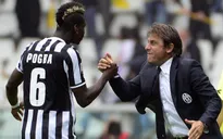 Conte bóng gió mỉa mia Mourinho không biết dạy Pogba