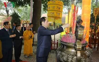 Chủ tịch nước Trần Đại Quang dâng hương khai Xuân Mậu Tuất 2018