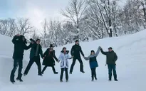 Hóa ra đây là cách đón năm mới của vợ chồng Huỳnh Hiểu Minh - Angelababy