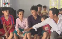 Ba thiếu niên nghèo trả lại người mất 40 triệu đồng nhặt được