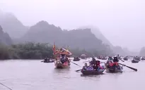 Sẽ xử lý đò chở khách quá tải ở chùa Hương