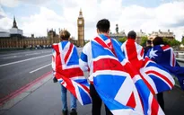 Số công dân châu Âu muốn chuyển sang quốc tịch Anh tăng đột biến vì Brexit