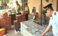 Phát hiện kho chứa rượu bia nhập lậu ở chợ Dương Đông, Phú Quốc