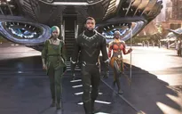Niềm vui của các học sinh khi được nhà trường tặng vé xem phim Black Panther