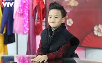 Bé Chíp "Bố ơi! mình đi đâu thế?" siêu điển trai trên trường quay Chuyển động 24h