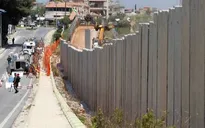 Israel xây tường dọc biên giới với Lebanon