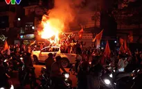"Rừng" cờ hoa trên đường phố mừng kỳ tích của U23 Việt Nam