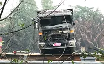 Trục vớt xe tải làm sập cầu Long Kiểng