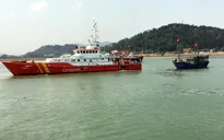 Cứu hộ thành công 7 ngư dân cùng tàu cá bị nạn trên vùng biển Nghệ An