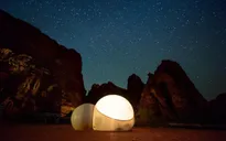 Trải nghiệm trong những ngôi nhà bong bóng tại sa mạc Wadi Rum