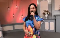 Diễn viên Lan Phương khoe giọng hát ngọt ngào với nhiều thứ tiếng trong "Bữa trưa vui vẻ"