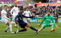 Tottenham nhàn hạ vào bán kết FA Cup, HLV Pochettino vẫn "tiếc rẻ"