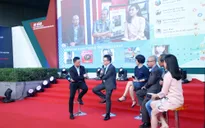 Bữa trưa vui vẻ cùng những người làm báo tại Hội báo Toàn quốc 2018
