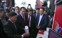 Chủ tịch nước Trần Đại Quang thăm gian hàng VTV tại Hội báo Toàn quốc 2018