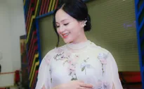 Bà bầu Lan Phương đẹp rạng rỡ tại sự kiện ra mắt Tháng năm rực rỡ