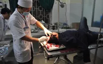 Xét xử côn đồ chém người, xông vào trung tâm y tế truy sát