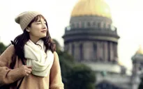Giữa những lùm xùm tình cảm của bạn trai, Nhã Phương lên sóng truyền hình