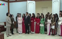 Phu nhân Tổng thống Hàn Quốc Moon Jae-in gặp gỡ sinh viên Việt Nam