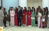 Lần đầu tiên Phu nhân Tổng thống Hàn Quốc đón tiếp sinh viên Việt Nam