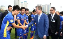 Tổng thống Hàn Quốc giao lưu với đội tuyển U23 Việt Nam