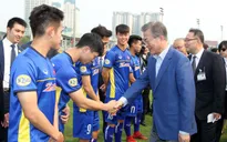 Tổng thống Hàn Quốc thăm và giao lưu với ĐT U23 QG Việt Nam