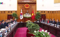 Thủ tướng Nguyễn Xuân Phúc tiếp Tổng thống Hàn Quốc Moon Jae-in