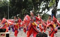 1000 bạn trẻ khuấy động phố đi bộ Hồ Gươm với điệu múa Yosakoi