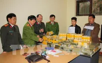 Bắt 3 đối tượng, thu giữ 135 bánh heroin và 500.000 viên ma túy tổng hợp