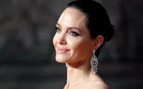 Angelina Jolie không hứng thú với chuyện hẹn hò